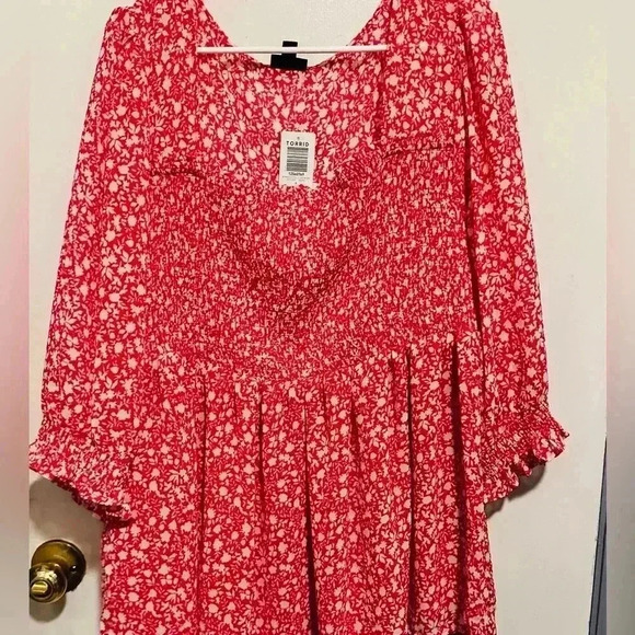 Torrid Tunic Top Shirt Blouse 3/4
Sleeve Elastic Smocking Lined Pink
Floral - Picture 1 of 6